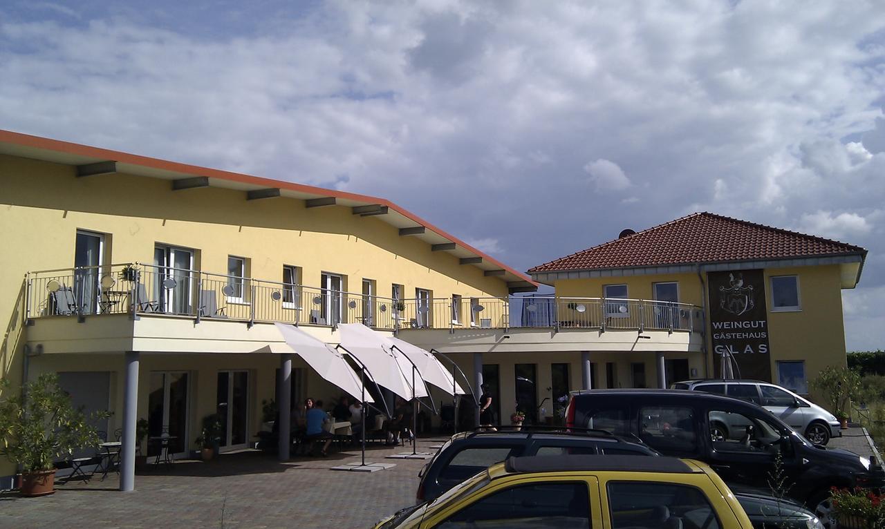 Gaestehaus Weingut Glas Нойштадт-ан-дер-Вайнштрасе Экстерьер фото